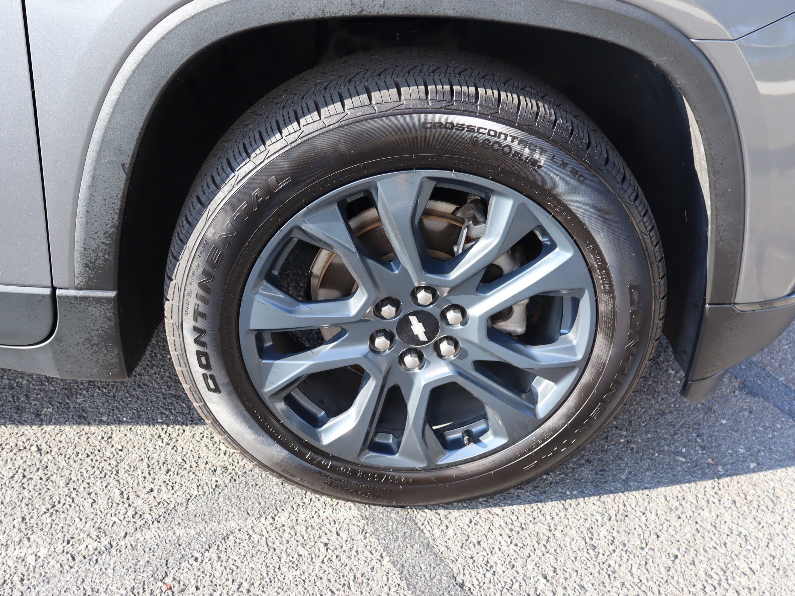 Used 2021 Chevrolet Traverse RS FWD image 40