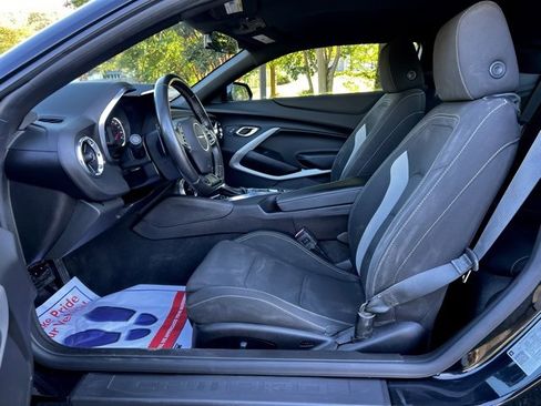 Used 2018 Chevrolet Camaro LT image 15