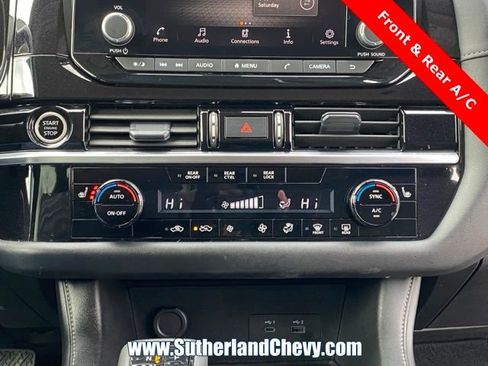 Used 2024 Nissan Pathfinder SV image 30