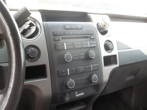 Used 2011 Ford F150 XLT w/ XLT Chrome Pkg image 9