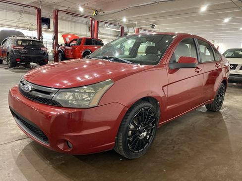 Used 2010 Ford Focus SES image 7