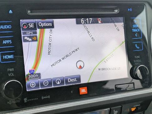 Used 2017 Toyota Tacoma TRD Off-Road AWD/4WD image 13