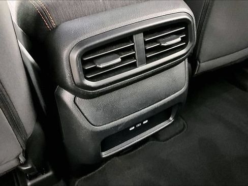 Used 2024 Honda Pilot Sport image 9