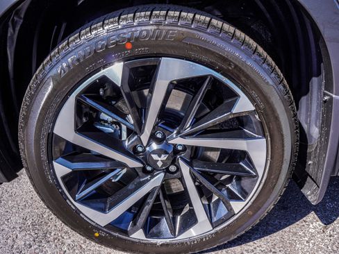 New 2025 Mitsubishi Outlander SE AWD/4WD image 8