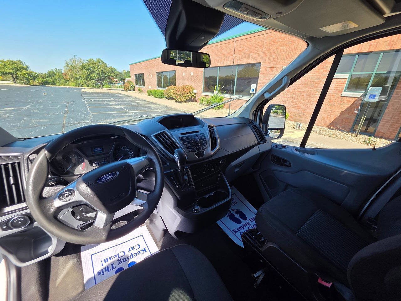 Used 2017 Ford Transit 350 XLT RWD image 17