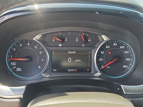 Used 2023 Chevrolet Traverse LT FWD image 12