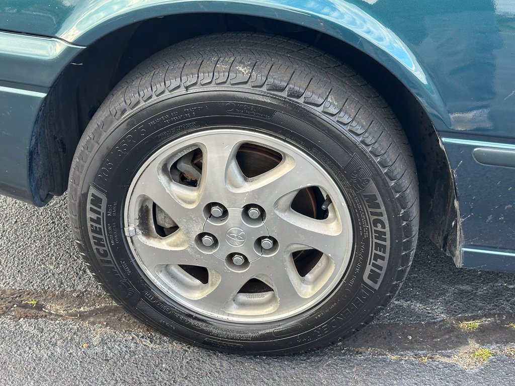 Used 1998 Toyota Camry LE FWD image 28