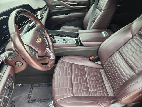 Used 2023 Cadillac Escalade Sport Platinum AWD/4WD image 4