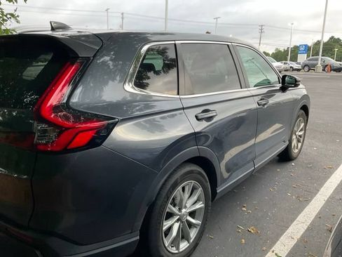 Used 2024 Honda CR-V EX image 7