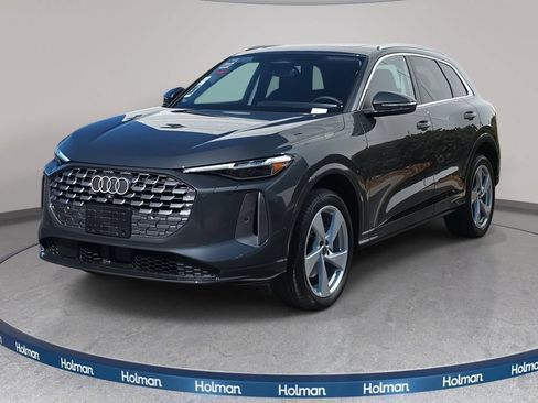 Certified 2025 Audi Q5 Premium w/ Premium Plus AWD/4WD image 7
