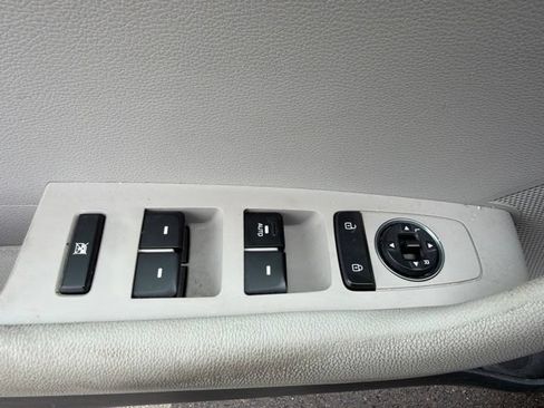 Used 2017 Hyundai Sonata SE FWD image 17
