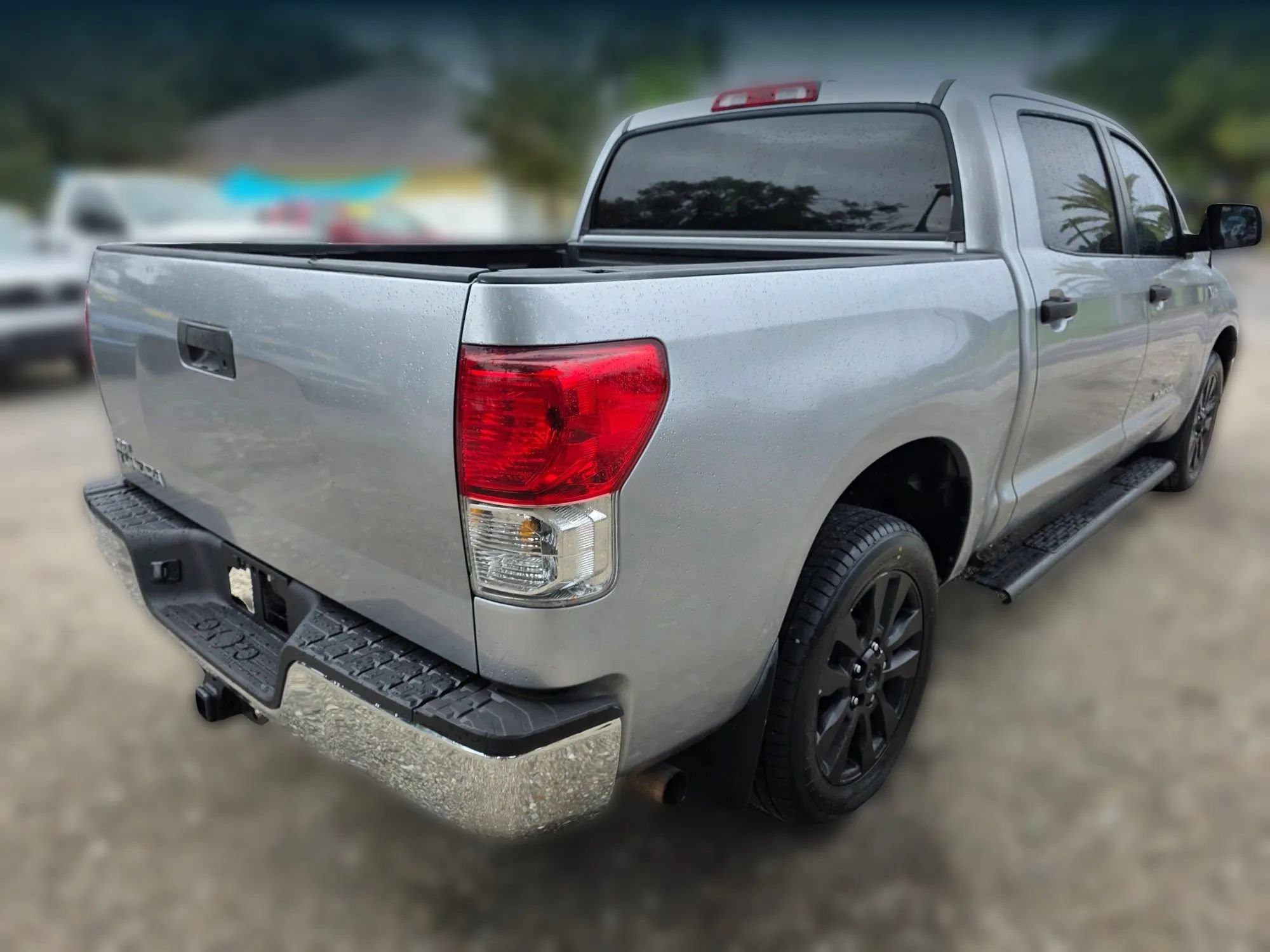 Used 2010 Toyota Tundra 2WD CrewMax w/ Tow Pkg image 5