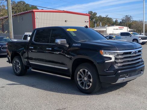 Used 2024 Chevrolet Silverado 1500 High Country w/ Technology Package image 11