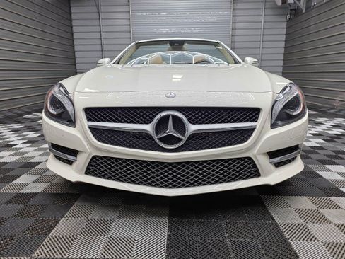 Used 2014 Mercedes-Benz SL 550 image 3