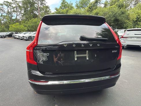 Used 2023 Volvo XC90 B5 Plus AWD/4WD image 13