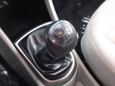 Used 2016 Hyundai Accent SE FWD image 15