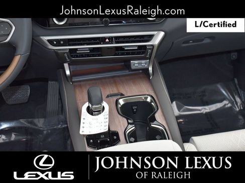 Used 2025 Lexus RX 350 FWD w/ Convenience Package image 18