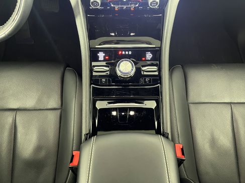 Used 2023 Jeep Grand Cherokee Overland w/ Advanced Protech Group III image 16