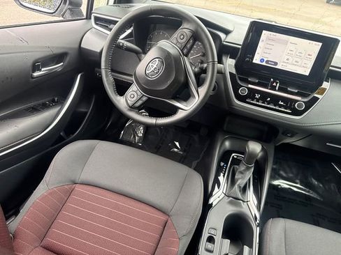 Certified 2025 Toyota Corolla SE image 26