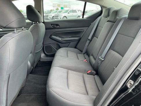 Used 2025 Nissan Altima 2.5 SV FWD image 15