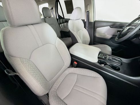 Certified 2024 Honda Pilot LX image 34