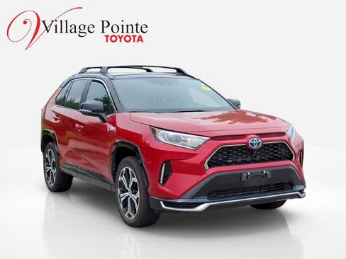 Used 2021 Toyota RAV4 XSE w/ Premium Package AWD/4WD image 3