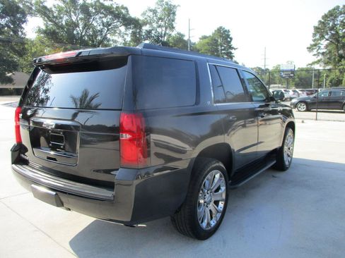 Used 2020 Chevrolet Tahoe LT w/ Luxury Package RWD image 7