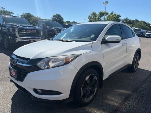 Used 2018 Honda HR-V EX image 7