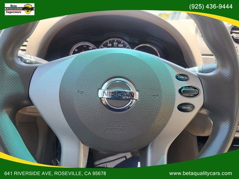 Used 2011 Nissan Altima Hybrid Sedan image 20