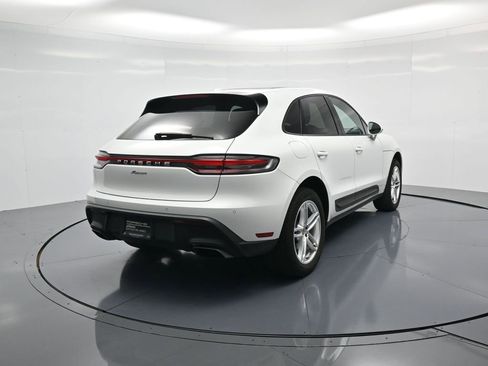 Used 2023 Porsche Macan image 30