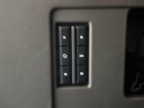 Used 2024 Lincoln Navigator Reserve image 18