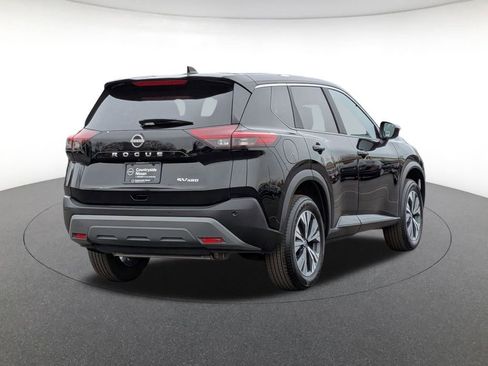 Used 2023 Nissan Rogue SV image 5