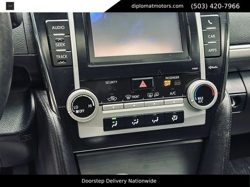 Used 2013 Toyota Camry SE FWD image 33