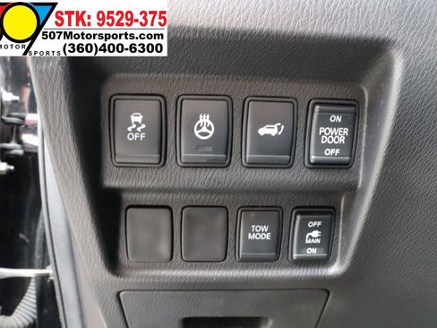 Used 2014 Nissan Pathfinder Platinum FWD image 14
