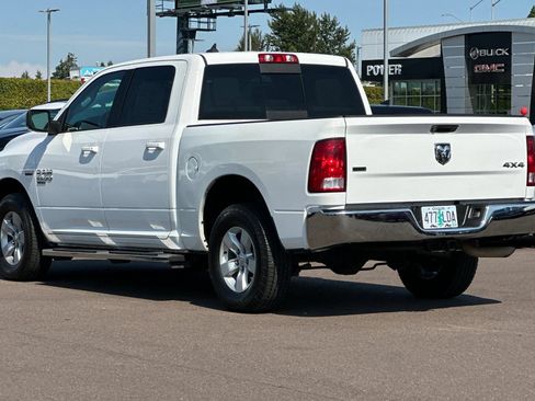 Used 2019 RAM 1500 Classic SLT w/ Luxury Group AWD/4WD image 6
