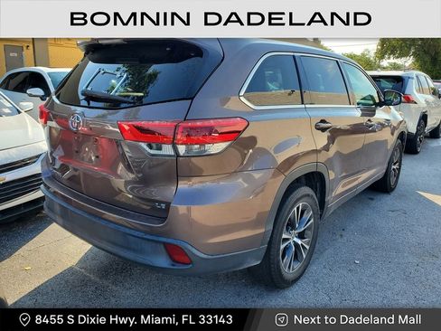 Used 2018 Toyota Highlander Plus image 4