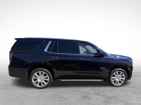Used 2024 Chevrolet Tahoe High Country AWD/4WD image 10