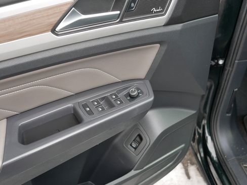 Used 2021 Volkswagen Atlas SEL Premium image 19