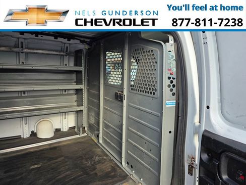 Used 2018 Chevrolet Express 3500 w/ Driver Convenience Package image 9