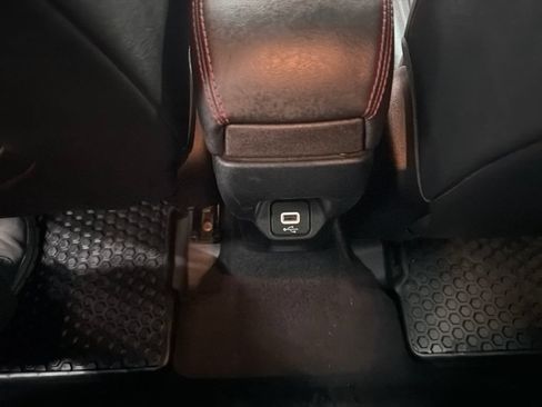 Used 2018 Jeep Renegade Trailhawk AWD/4WD image 22