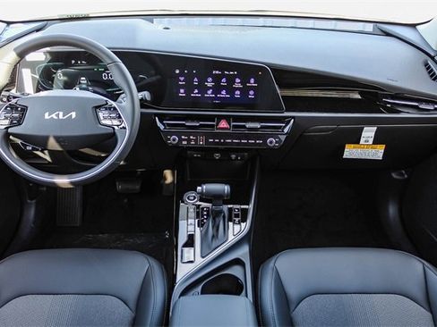 New 2025 Kia Niro EX image 14