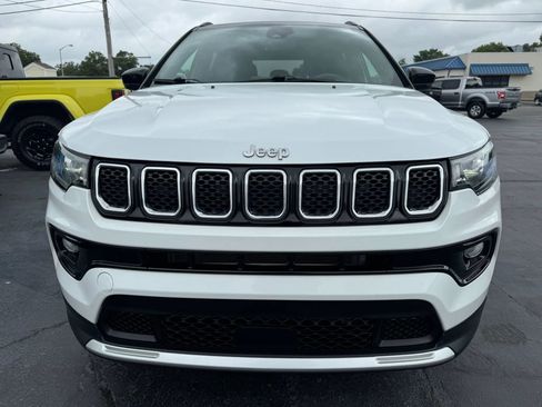 Used 2023 Jeep Compass Limited w/ Elite Group AWD/4WD image 14