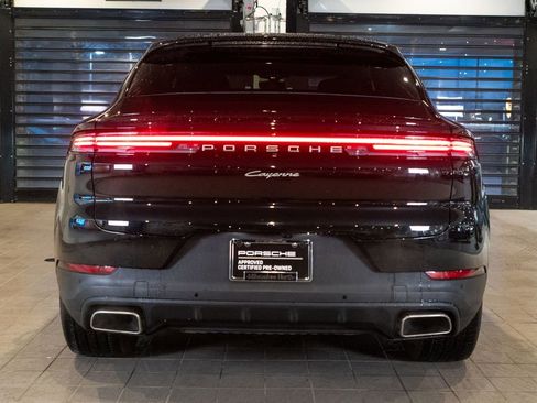 Certified 2025 Porsche Cayenne Coupe AWD/4WD image 8