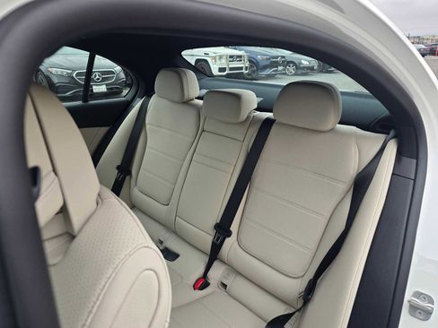 Used 2025 Mercedes-Benz C 300 4MATIC Sedan image 19