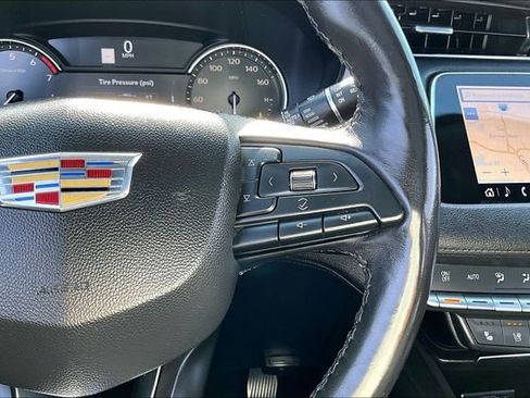 Used 2019 Cadillac XT4 Premium Luxury image 12