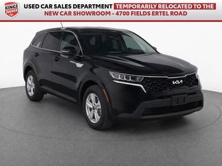 Used 2023 Kia Sorento LX AWD/4WD video 1