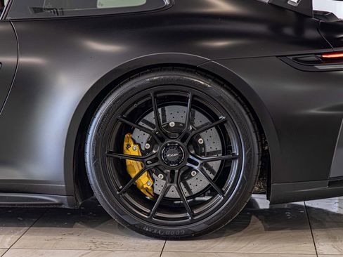 Used 2026 Porsche 911 GT3 w/ Weissach Package RWD image 8
