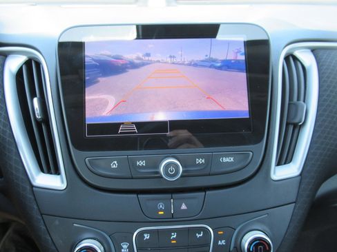 Used 2025 Chevrolet Malibu LT FWD image 27