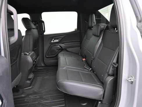 New 2025 Chevrolet Silverado EV LT AWD/4WD image 22
