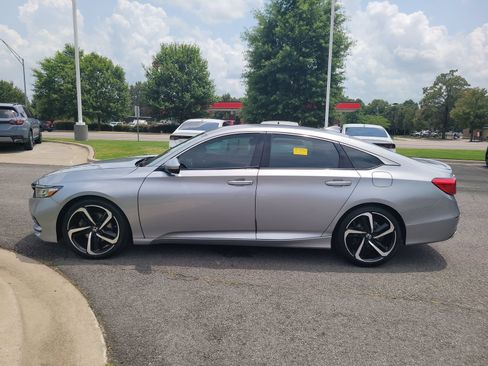 Used 2020 Honda Accord Sport image 6